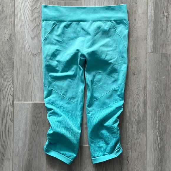 Ivivva | leggings - Picture 1 of 8